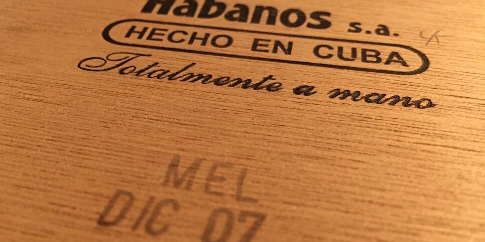 Hecho en Cuba Totalmente a mano